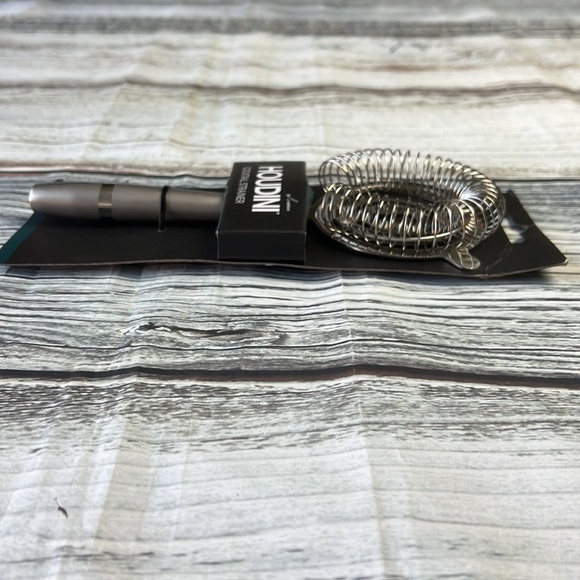 HOUDINI Cocktail Strainer Stainless Steel With a 3.5"W x 8.7"L in Size - Picture 2 of 8